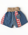 Jungen kurze Hosen aus Jeans und rotweisskariert in Grösse 116 hinten von Petite Jeanne