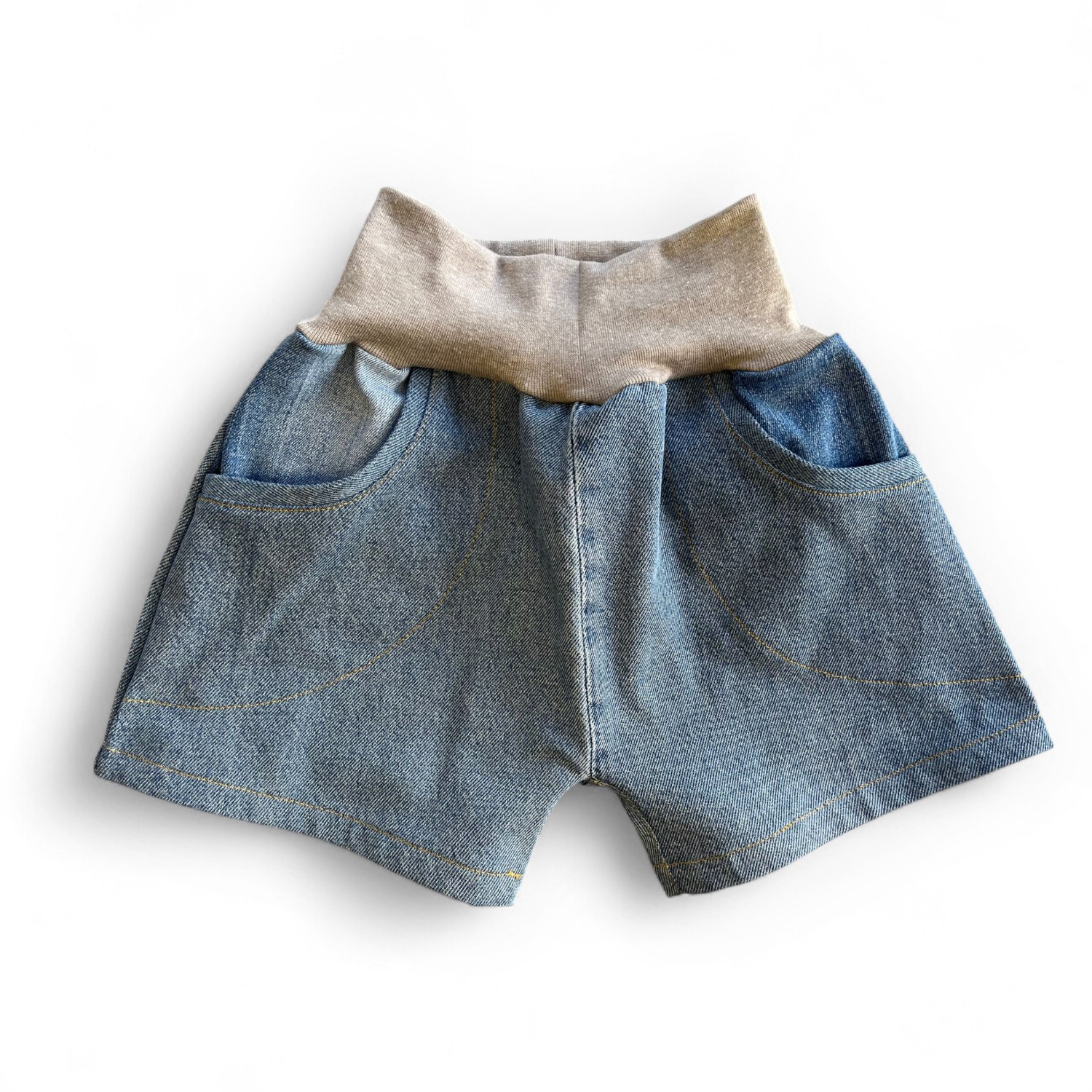 Jungen kurze Hosen aus Jeans in Grösse 116 vorne von Petite Jeanne
