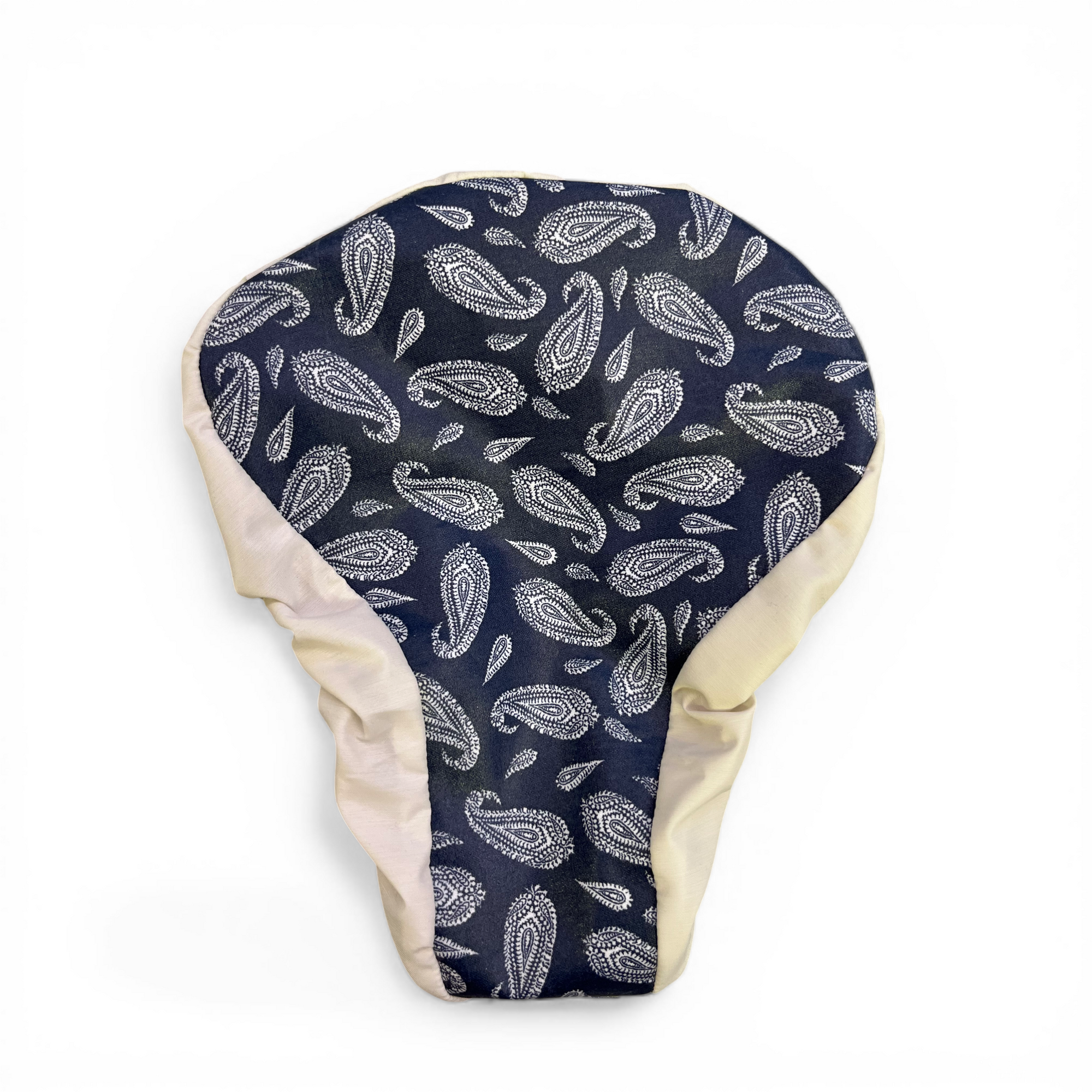 Fahrradsattelbezug aus beschichteter Baumwolle und Duschvorhang. Dunkelblau mit Paisley-Muster.